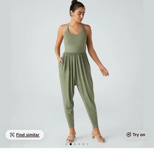 HALARA Black Sleeveless Jumpsuit